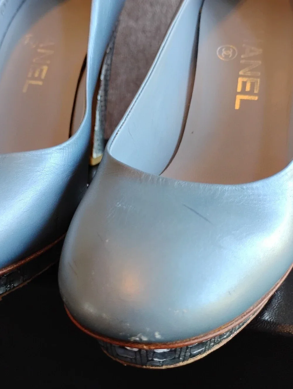 CHANEL CC Grey Pumps Metallic Mosaic Platform Heels! Authentic